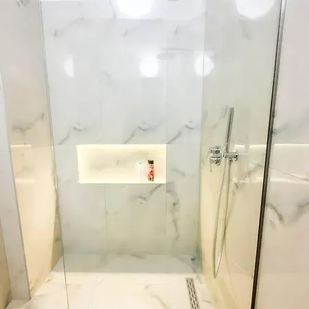 Luxury 2br Urban Retreat *