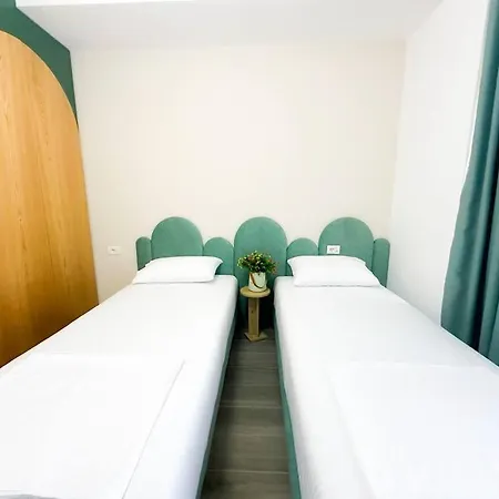Apartment Luxury 2br Urban Retreat Tirana